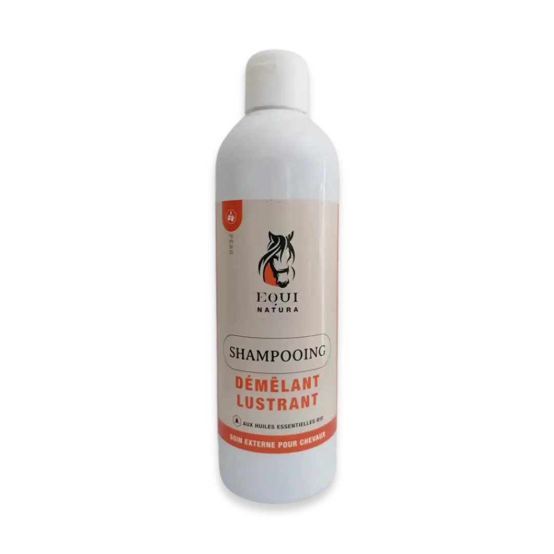 Shampoing démêlant lustrant Equi'natura naturel et bio lave et fait briller naturellement la robe du cheval